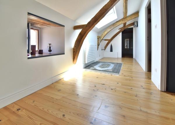 Maison de caractère rénovée dans les Hautes-Pyrénées (65) – Vue imprenable sur les Pyrénées, terrain de 1,7 ha