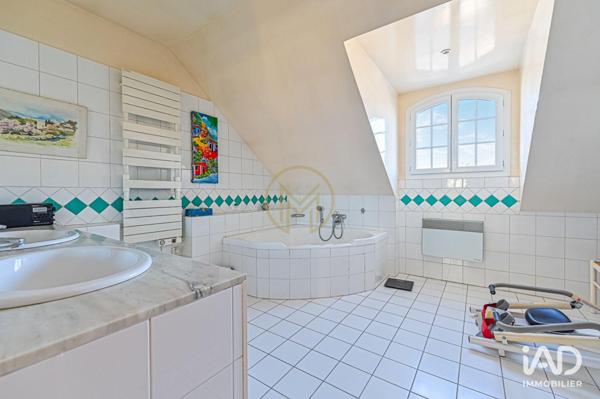 Maison à vendre 8 pièces 220 m² Saint-Maur-des-Fossés