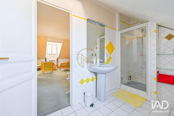 Maison à vendre 8 pièces 220 m² Saint-Maur-des-Fossés