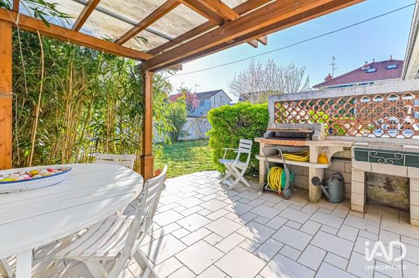 Maison à vendre 8 pièces 220 m² Saint-Maur-des-Fossés