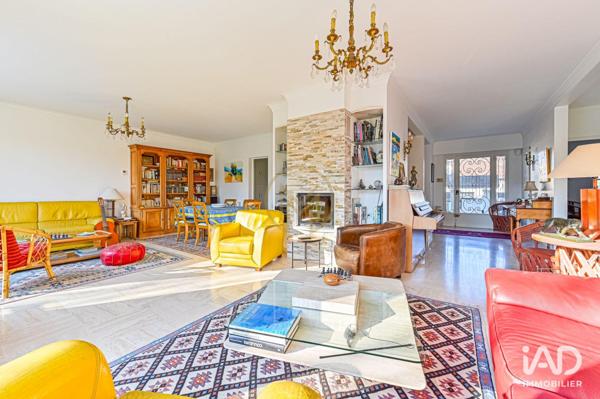 Maison à vendre 8 pièces 220 m² Saint-Maur-des-Fossés