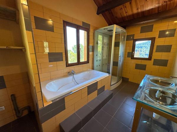 Maison de hameau avec vue