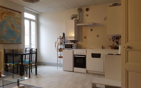 Immeuble à vendre    6 pièces •  Périgueux