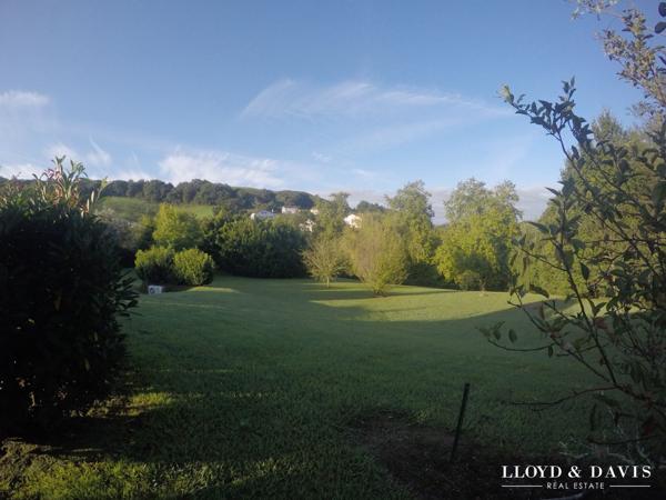Propriété de charme avec piscine sur terrain 1hectare