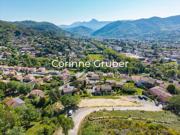 Immobilier Digne-les-Bains (04000) – Terrain constructible 1036m2 – 149 000 €