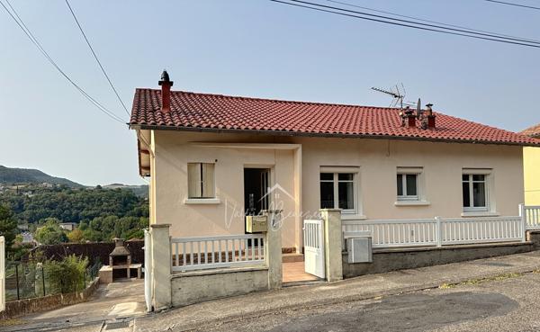 Saint-Affrique (12400) Maison T4 meublée à Saint-Affrique 100 m² hab sur 487m2 terrain