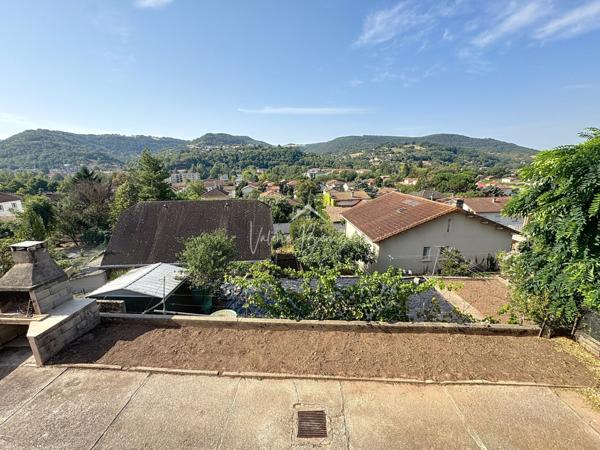 Saint-Affrique (12400) Maison T4 meublée à Saint-Affrique 100 m² hab sur 487m2 terrain