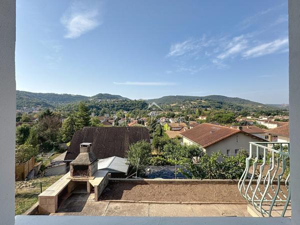 Saint-Affrique (12400) Maison T4 meublée à Saint-Affrique 100 m² hab sur 487m2 terrain