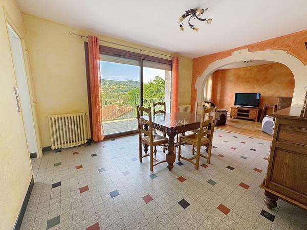 Saint-Affrique (12400) Maison T4 meublée à Saint-Affrique 100 m² hab sur 487m2 terrain