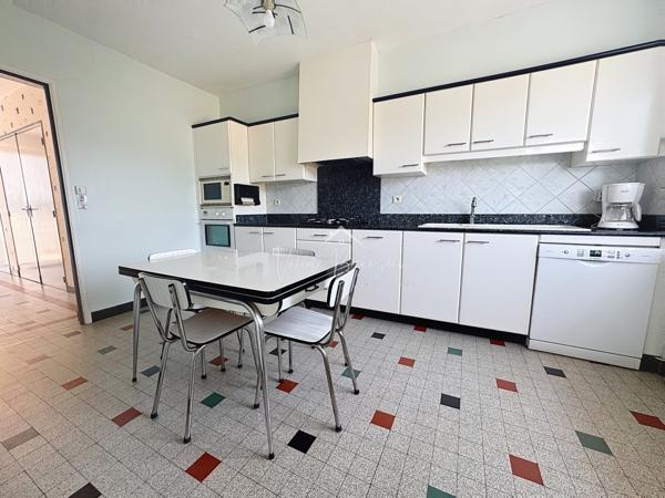 Saint-Affrique (12400) Maison T4 meublée à Saint-Affrique 100 m² hab sur 487m2 terrain