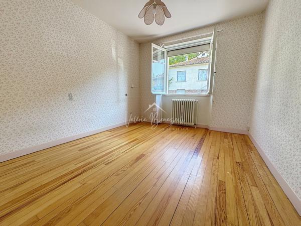 Saint-Affrique (12400) Maison T4 meublée à Saint-Affrique 100 m² hab sur 487m2 terrain