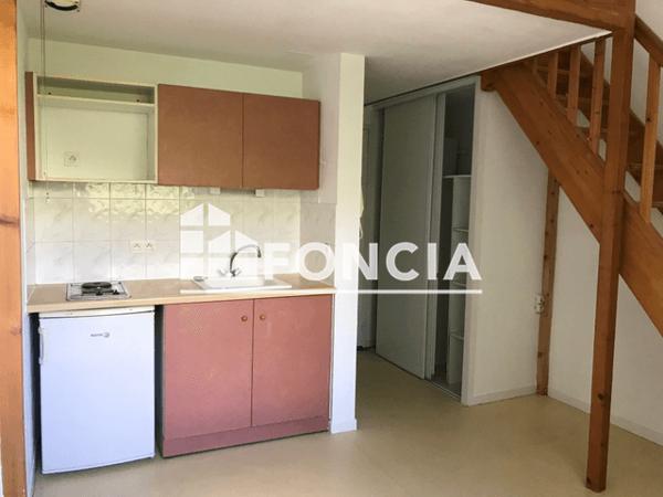 Location Appartement 2 pièces 31.96 m² - 10 RUE DU PIN VERT Pessac 33600
