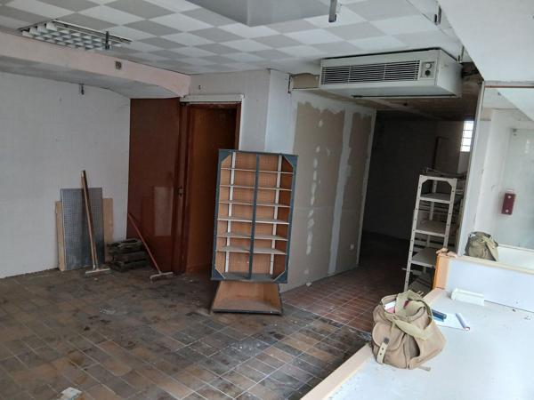 STE TULLE, MAISON DE VILLE COMPOSEE D'UN LOCAL COMMERCIAL & D'UN T3