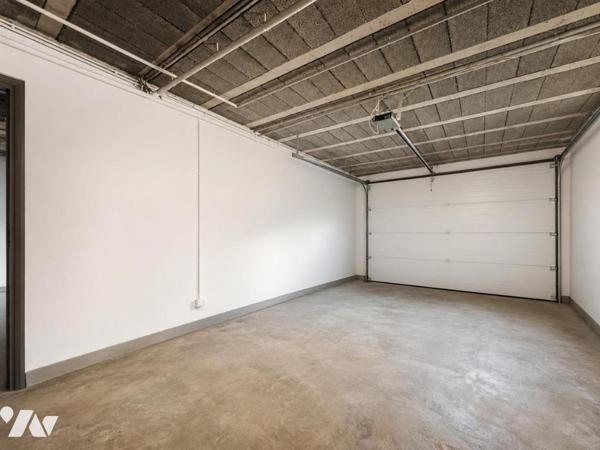 MAISON T4 + STUDIO INDEPENDANT A CUERS 