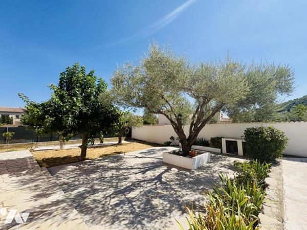 MAISON T4 + STUDIO INDEPENDANT A CUERS 