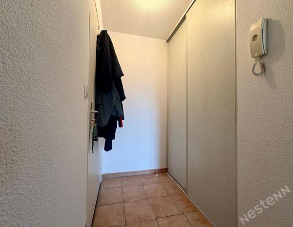 AGEN - Appartement de type 2 meublé avec balcon et place de parking