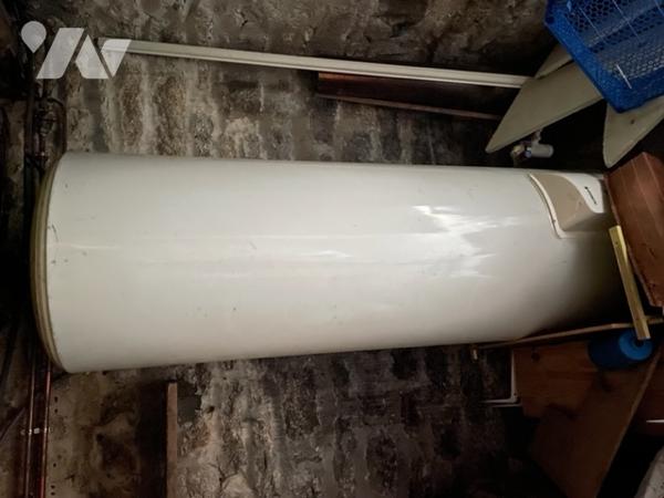 Maison en centre-ville d'ALENCON 220 m² avec beau potentiel proche de la Mairie