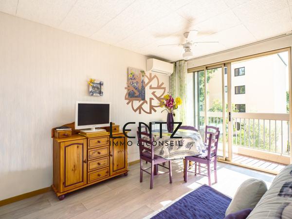 Charmant studio meublé avec loggia à Gréoux-les-Bains