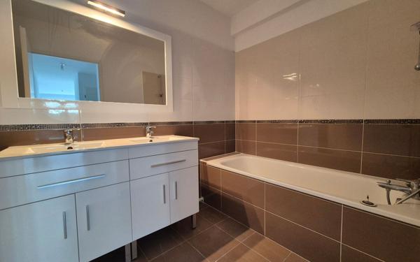 Appartement à vendre    3 pièces • 62,92 m2 Saint-Pierre-d'Irube