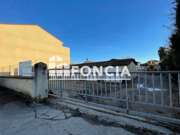 Location Parking - GARAGES 389 FAUBOURG DE LYON Montluel 01120