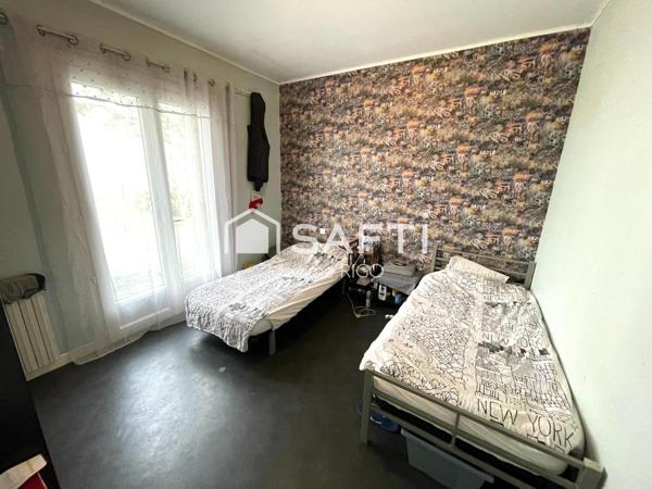 Maison 7 pièces sur propriété équestre de 2.3Ha