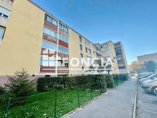 Location Appartement 2 pièces 44.68 m² - AVENUE MARIUS RUINAT Marignane 13700