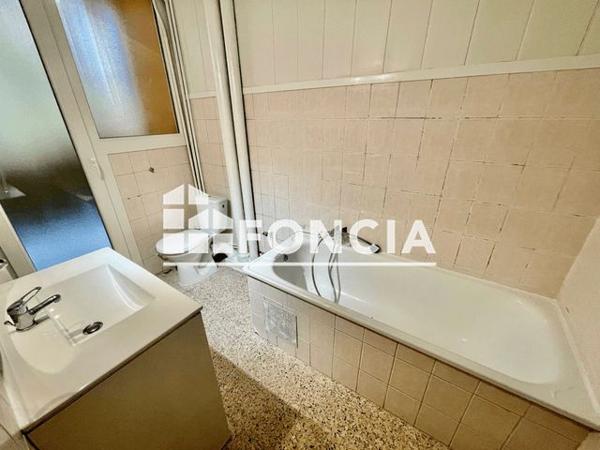 Location Appartement 2 pièces 44.68 m² - AVENUE MARIUS RUINAT Marignane 13700