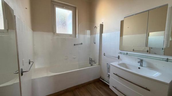 Appartement 4 pièce(s) 3 chambre(s) 123.75 m²