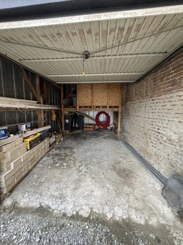 LOT DE DEUX GARAGES LOUES