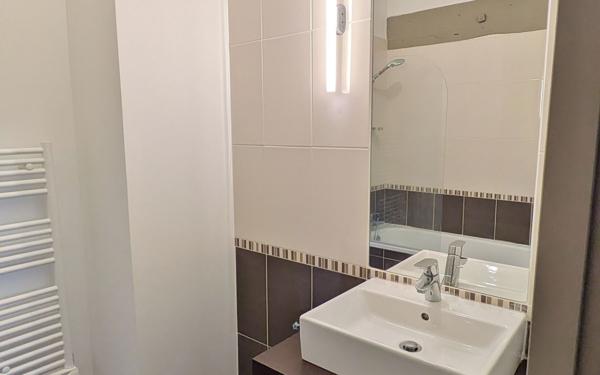 Appartement à vendre    2 pièces • 43 m2 Sainte-Foy-lès-Lyon