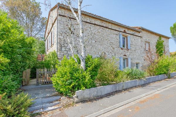 Maison en pierre rénovée - 5 chambres - Piscine - 3 700 m² - à 10 min d'Albi Cagnac les mines