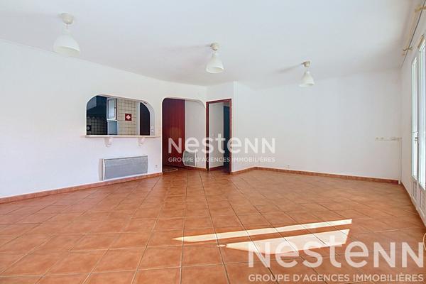 Maison Vidauban 4 pièces 100 m2- Terrain 1718m2- Garage 41m2