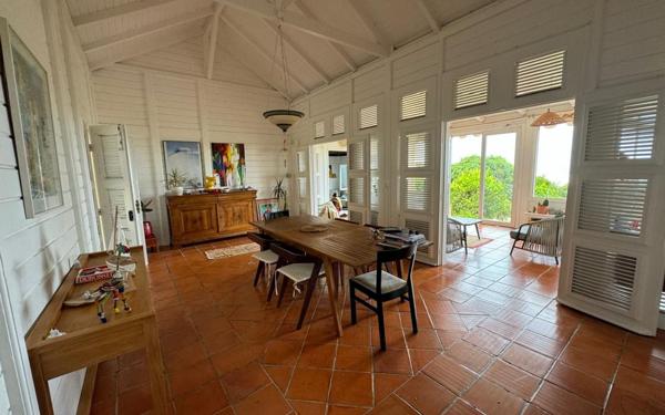 Maison à vendre    4 pièces •  Le Lamentin