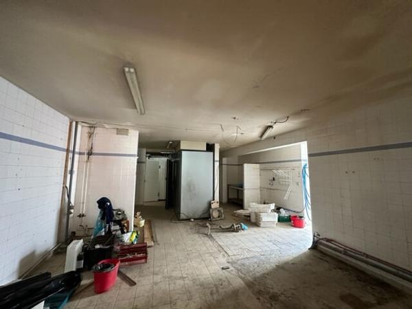 Local commercial Rochefort 166 m2