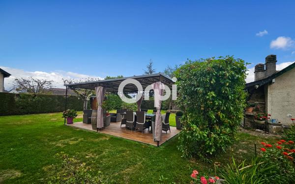 Maison à vendre    6 pièces •  Oloron-Sainte-Marie