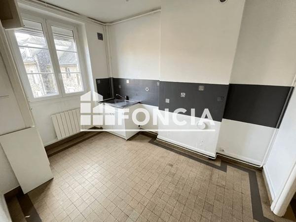 Location Appartement 2 pièces 62.06 m² - 45 RUE DU 6 JUIN Flers 61100