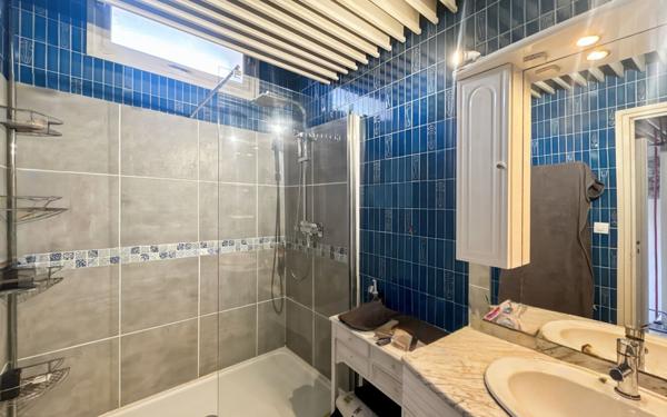 Maison à vendre    6 pièces • 140 m2 Martigues