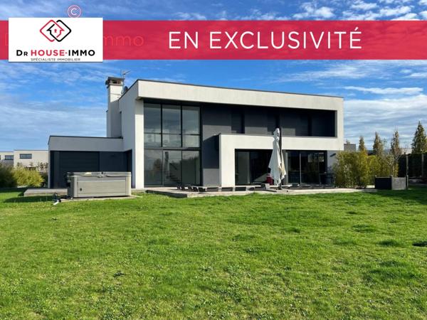 Maison à vendre 8 pièces de 225 m²