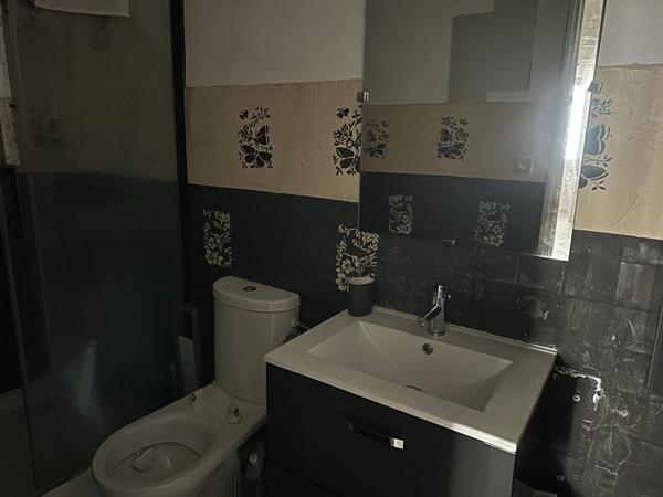 A VENDRE 13400 AUBAGNE APPARTEMENT TYPE 2 de 33 M²