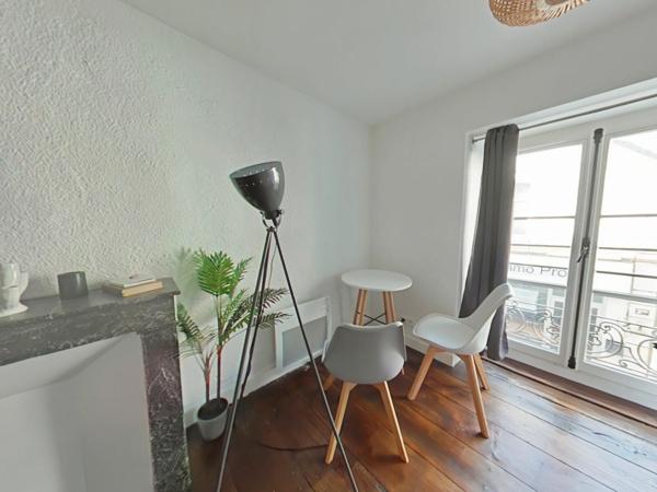 Appartement à louer    1 pièce •  Poitiers