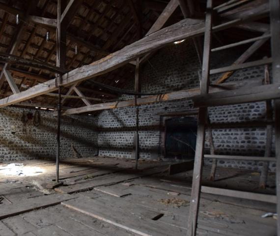 Maison de caractère à vendre 6 pièces (64)