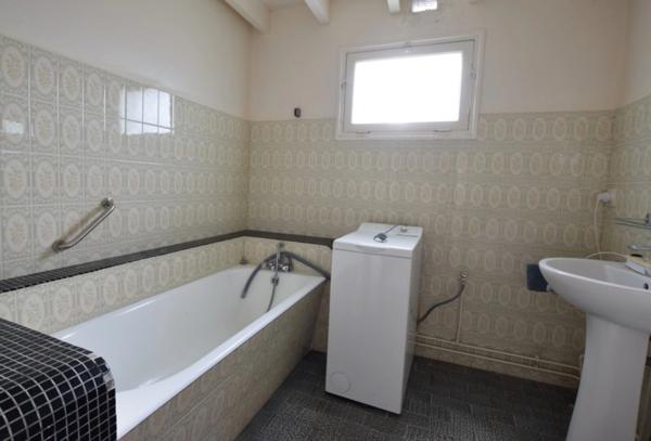 Maison de caractère à vendre 6 pièces (64)