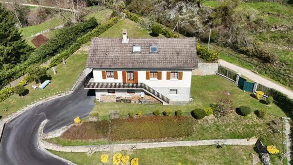 Vivre au calme : charmante maison avec grand terrain
