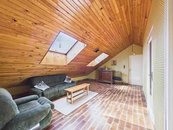 Vivre au calme : charmante maison avec grand terrain