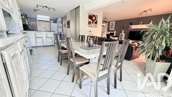 Maison à vendre 5 pièces 118 m² Saint-Jean-Bonnefonds