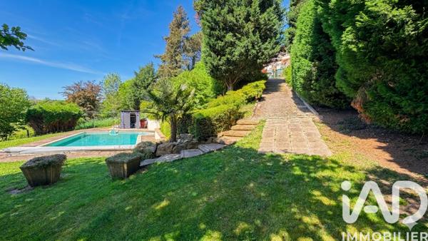 Maison à vendre 5 pièces 118 m² Saint-Jean-Bonnefonds