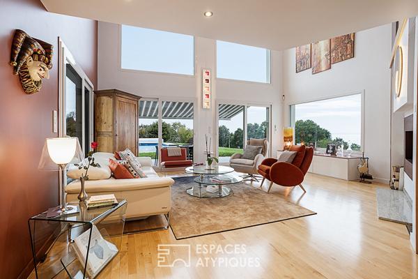 Villa belvédère avec vue sur le lac Léman