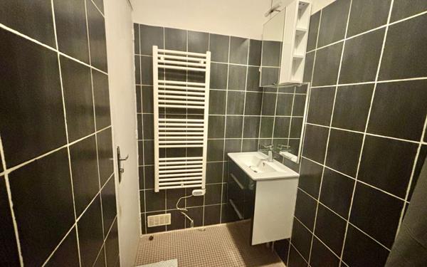 Appartement à vendre    2 pièces • 18,18 m2 Paris 18