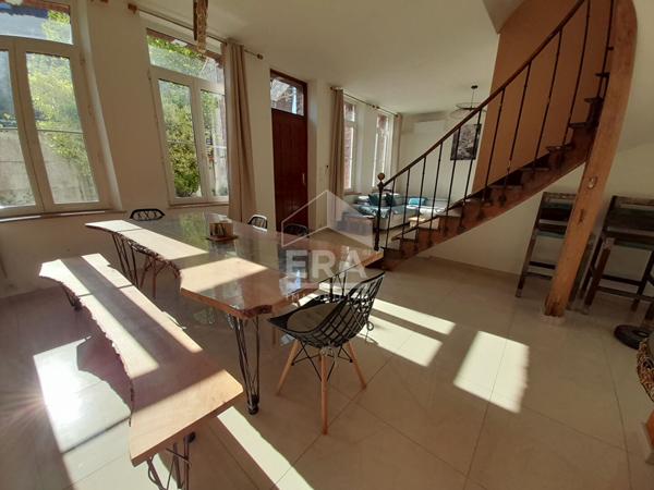 SECTEUR GRAND TERGNIER, BATISSE DE CHARME RENOVÉE