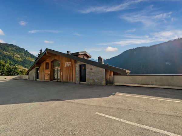 Dpt Haute Savoie (74), à vendre CHATEL Appartement T2 de 48 m² avec un balcon au calme